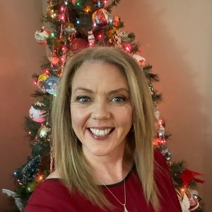 Meet your Posher, Paula